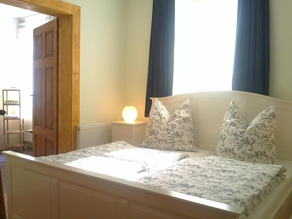 Appartement Haus Amelie à Bad Salzungen Extérieur photo